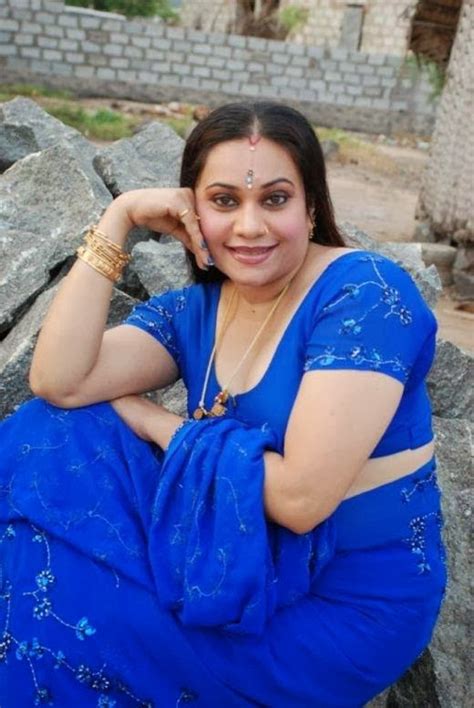 'big boobs kerala aunty' Search .